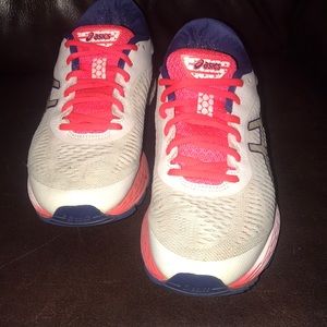 ASICS Kayano 25